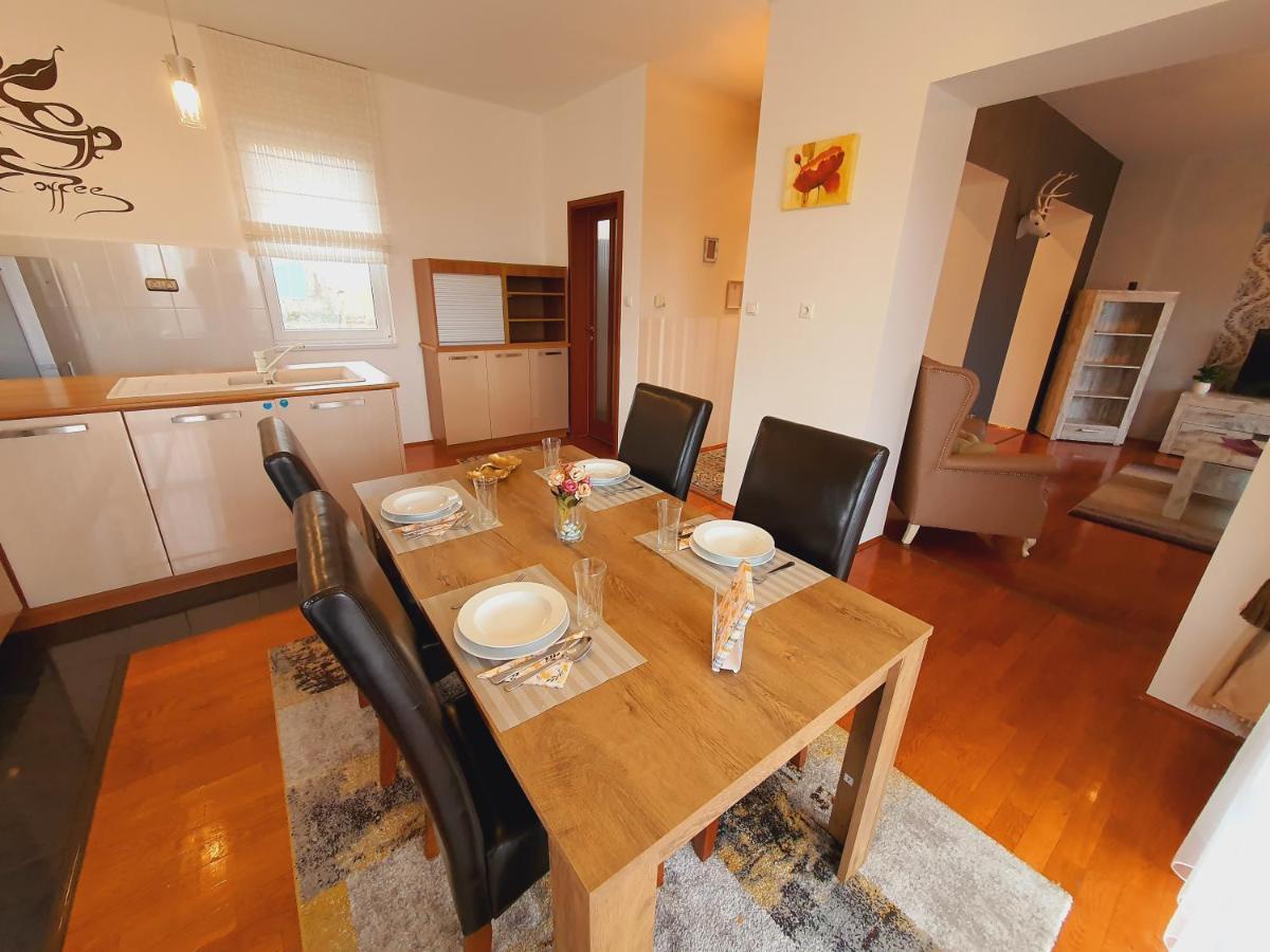Adel Apartman Miskolc Exterior photo