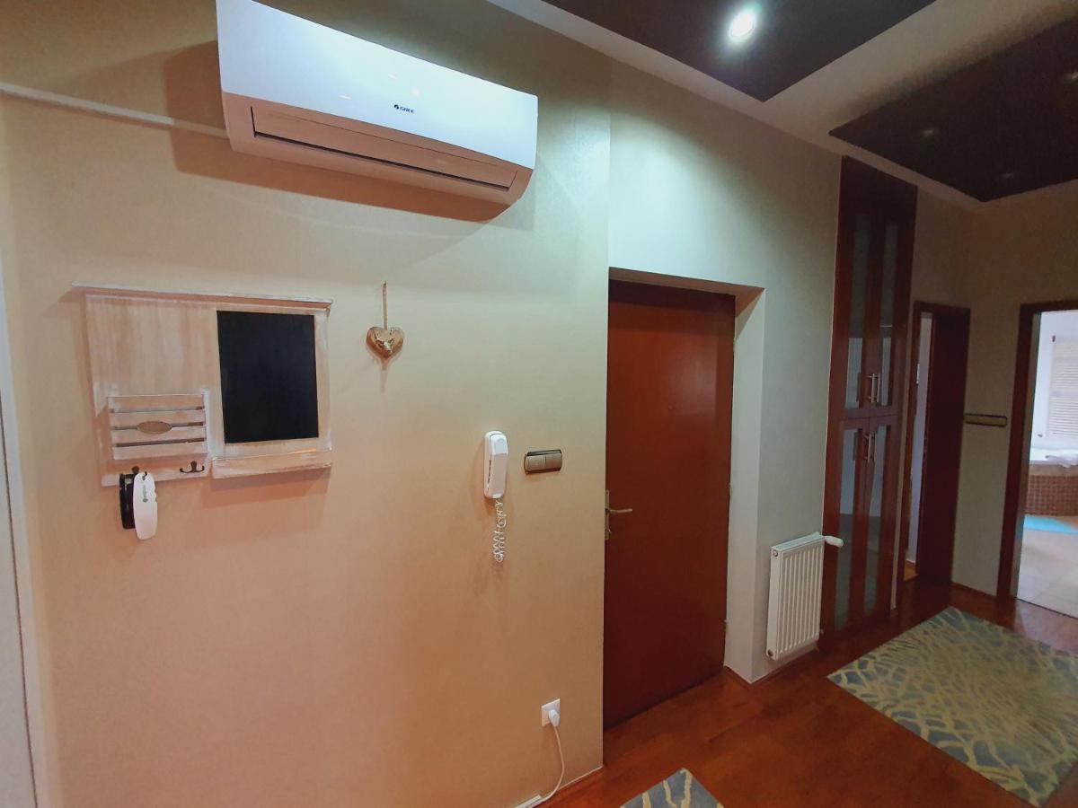 Adel Apartman Miskolc Exterior photo