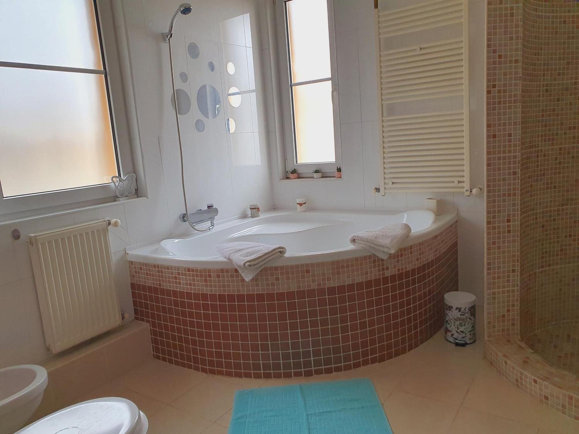 Adel Apartman Miskolc Exterior photo